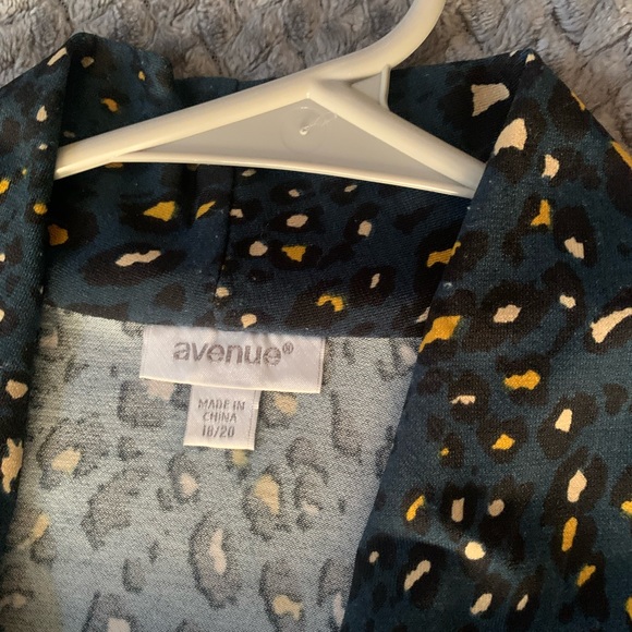 Brand new Avenue faux wrap dress - Picture 6 of 7